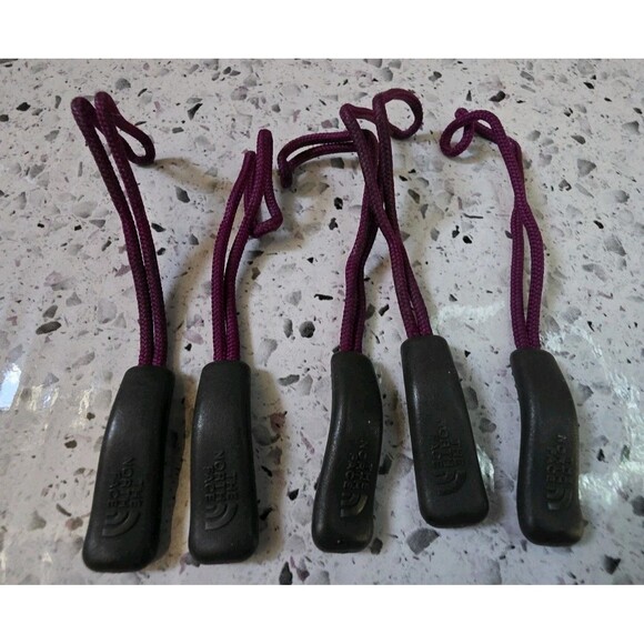 The North Face Replacement Zipper Pull Tabs Set Lot Purple For Small Backpack - Picture 1 of 7